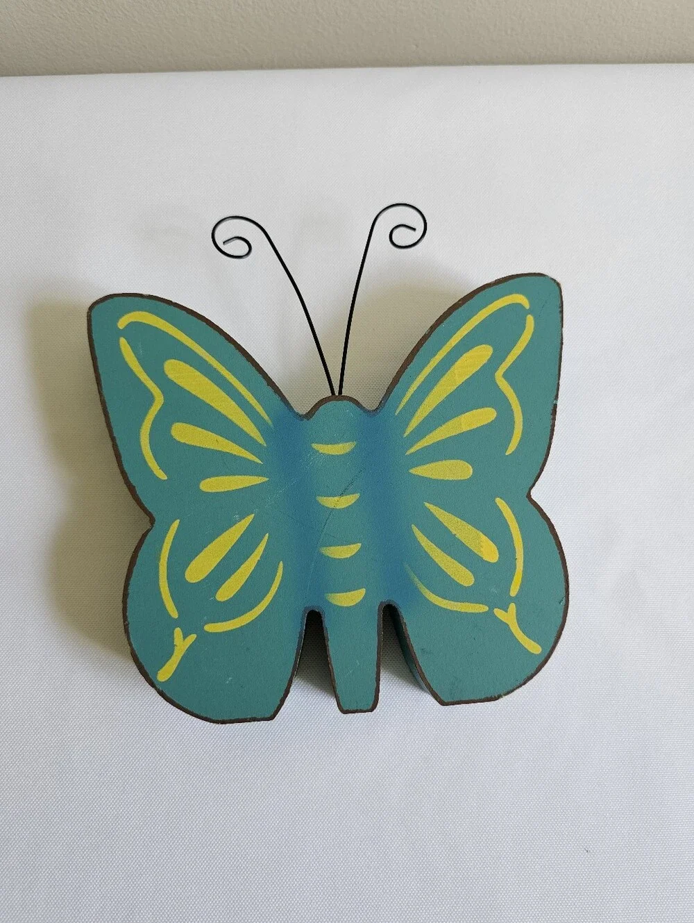 N/A bright teal